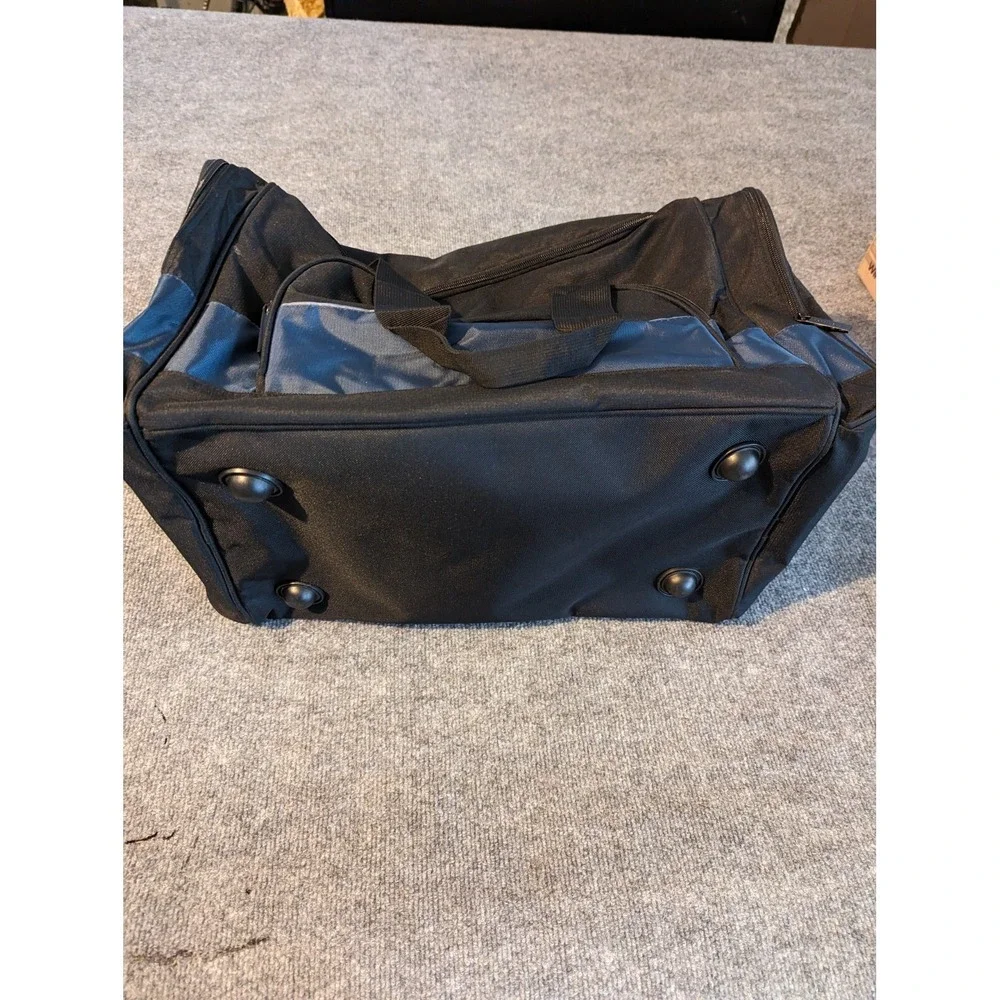 Authentic Perry Ellis Business 22-in Duffel Bag Black/ Blue